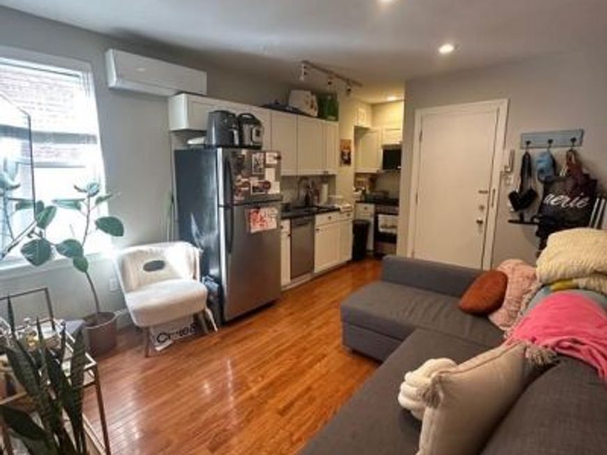 309 S 12th Street , Unit 2R, Philadelphia, PA 19107 Main Photo