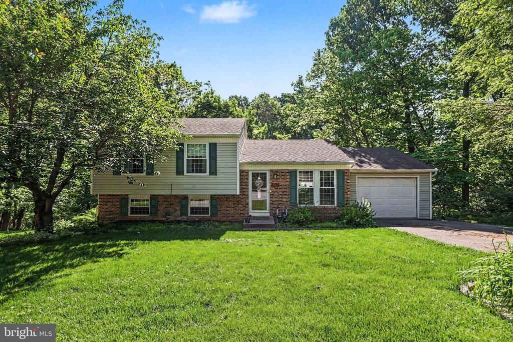 5592 Mercury Court, Harrisburg, PA 17109 Main Photo