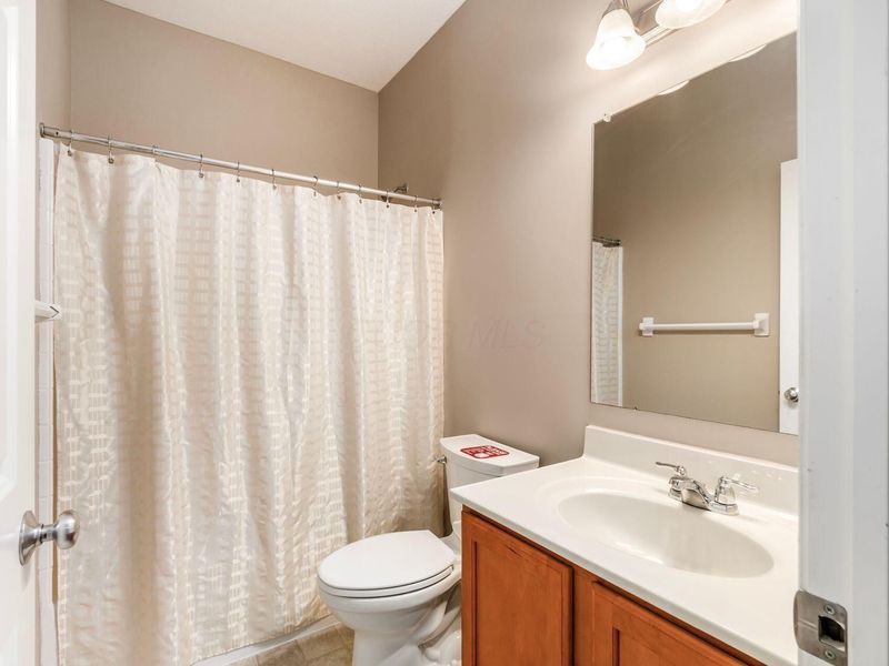7862 Waggoner Trace Drive, Blacklick, OH 43004 Photo 19