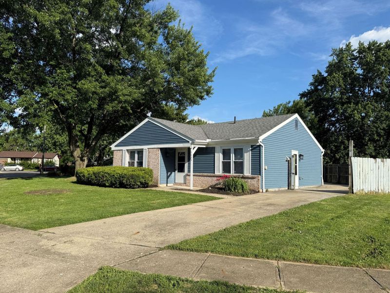 5423 Adderley Avenue, Columbus, OH 43232 Photo 3