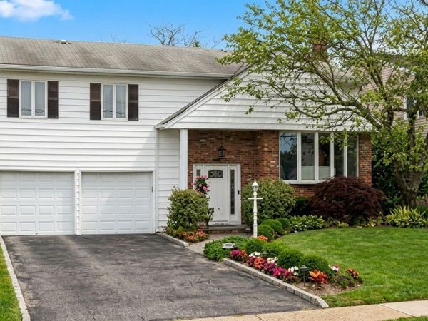 3089 Monterey Drive , Merrick, NY 11566