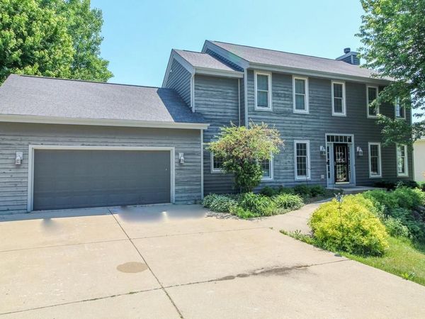 209 Waverly Drive, Cambridge, WI 53523