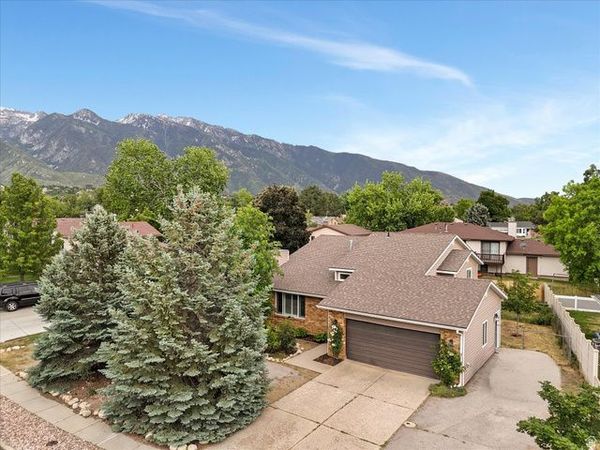 2228 E RENEGADE RD , Sandy, UT 84093