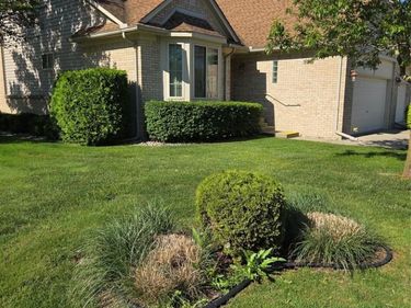 30118 Indianwood Drive, Chesterfield Twp, MI 48047