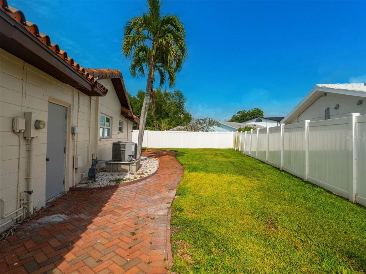 1200 80th St S , Saint Petersburg, FL 33707 Photo