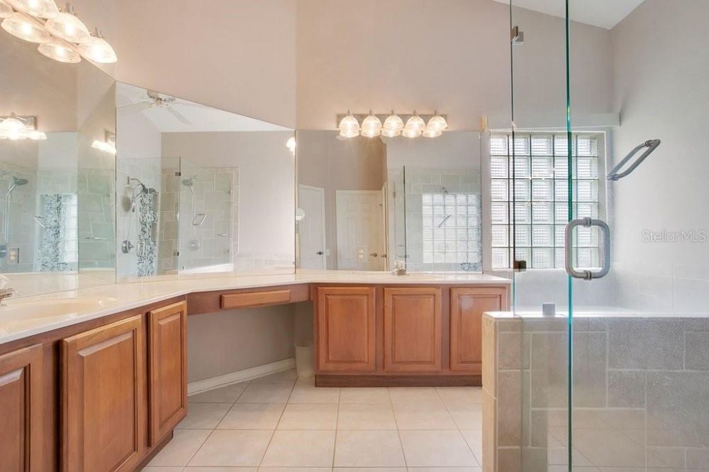 2405 Blossomwood Drive, Oviedo, FL 32765 Photo