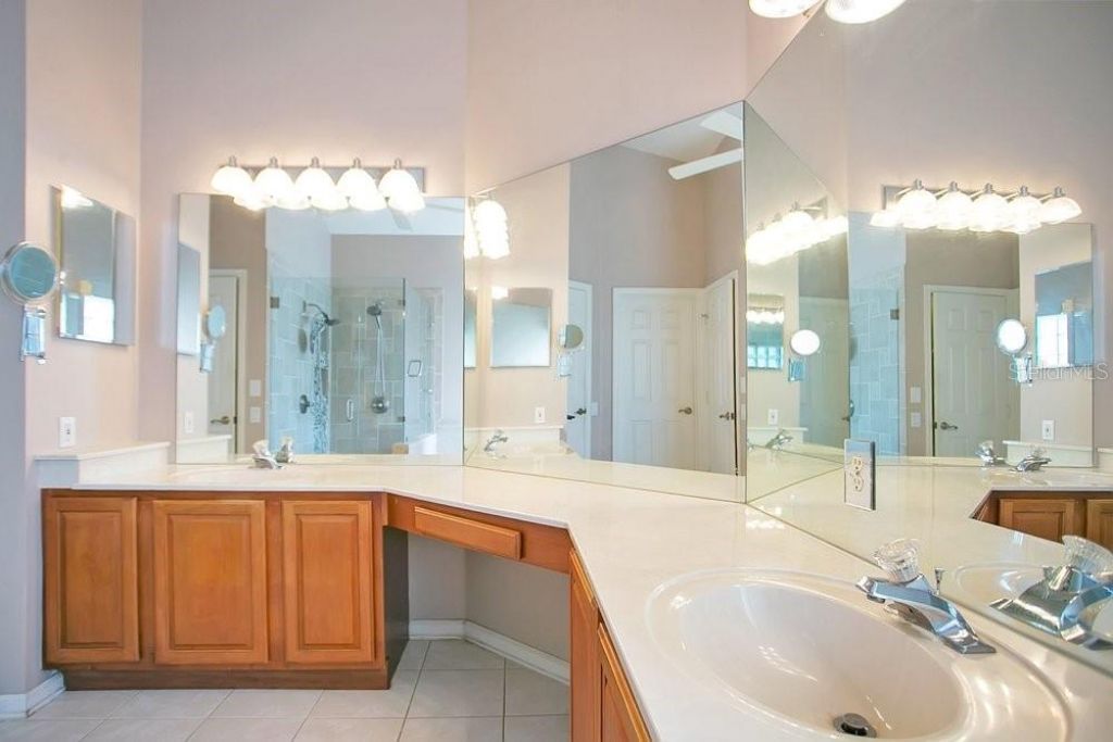 2405 Blossomwood Drive, Oviedo, FL 32765 Photo