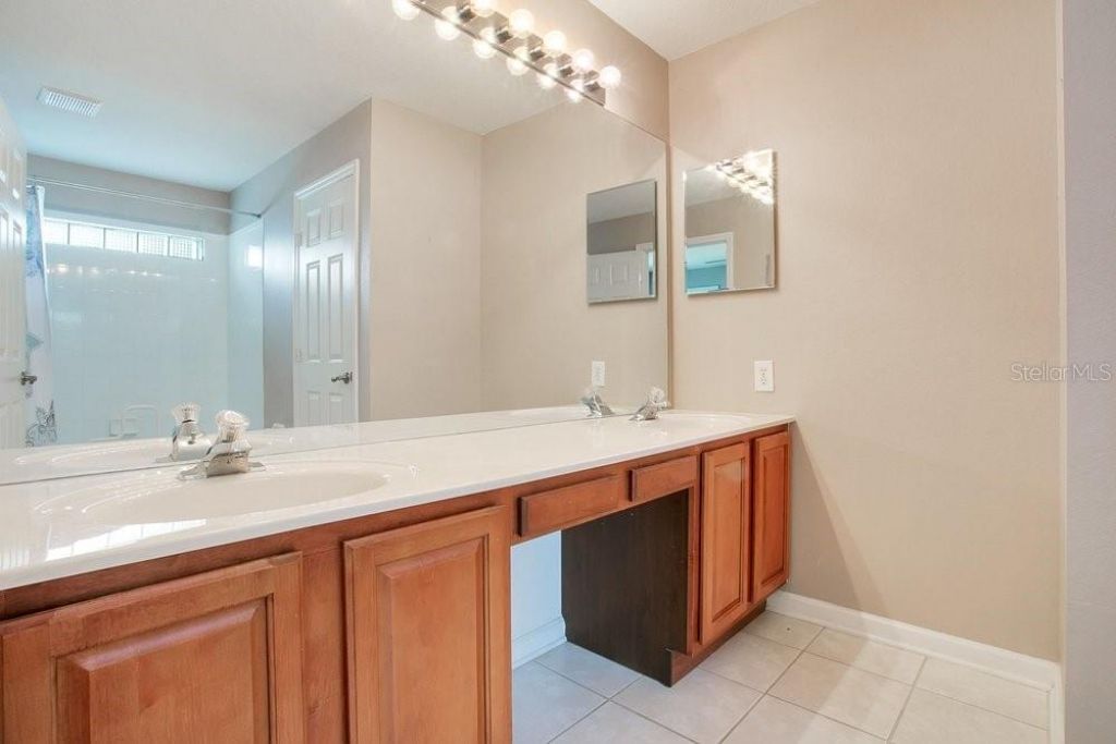 2405 Blossomwood Drive, Oviedo, FL 32765 Photo