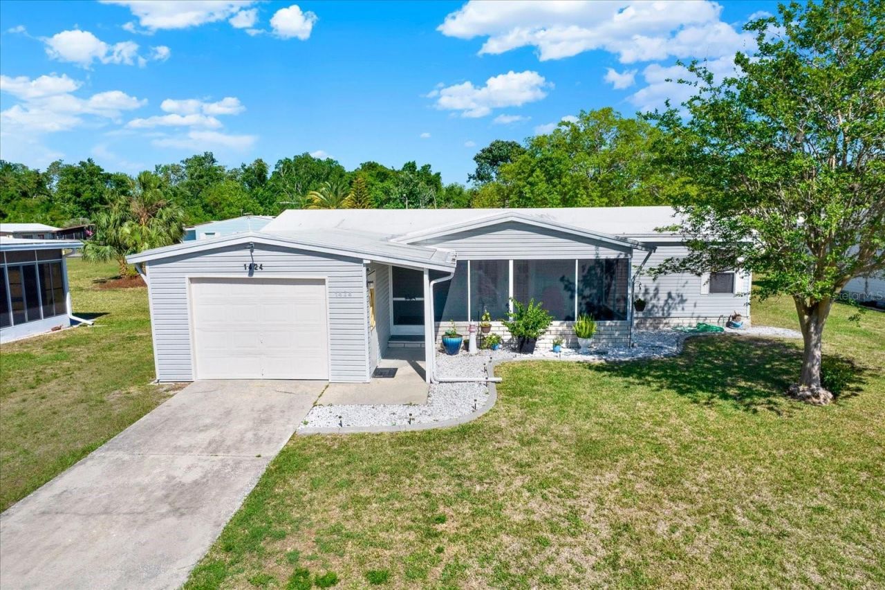 1424 Cross Bow Lane , Spring Hill, FL 34607 Photo