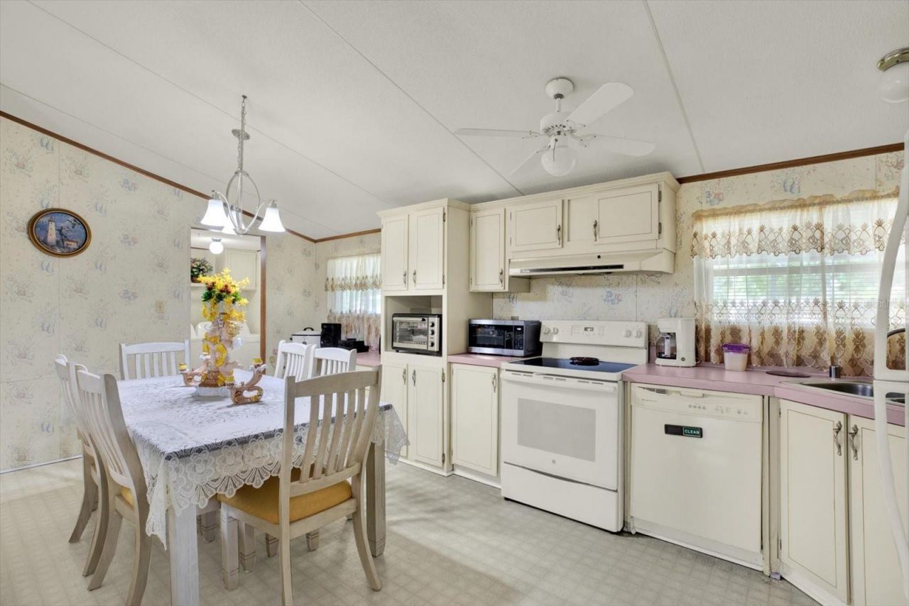 1424 Cross Bow Lane , Spring Hill, FL 34607 Photo