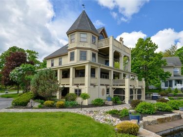 45989 Wade Street, Alexandria Bay, NY 13607