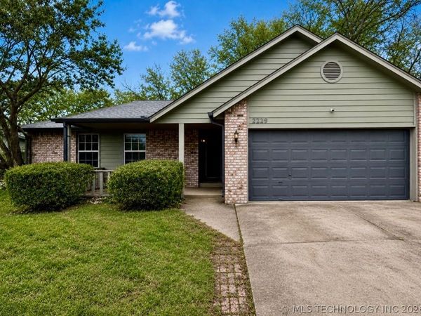 2229 W Quinton Street , Broken Arrow, OK 74011