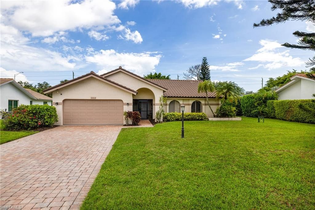 1374 Foxfire Ln , Naples, FL 34104 Photo