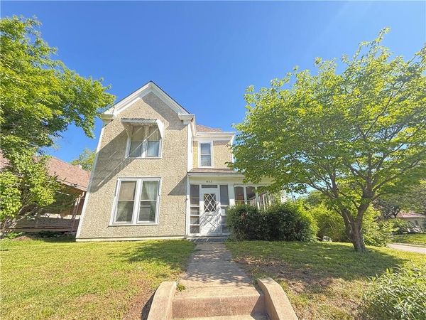 1622 South st Street, Lexington, MO 64067