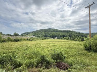 31 Hayes Creek Rd , Pine Knot, KY 42635