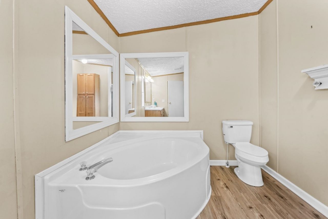 3985 South Green Sea Rd.  Photo 13