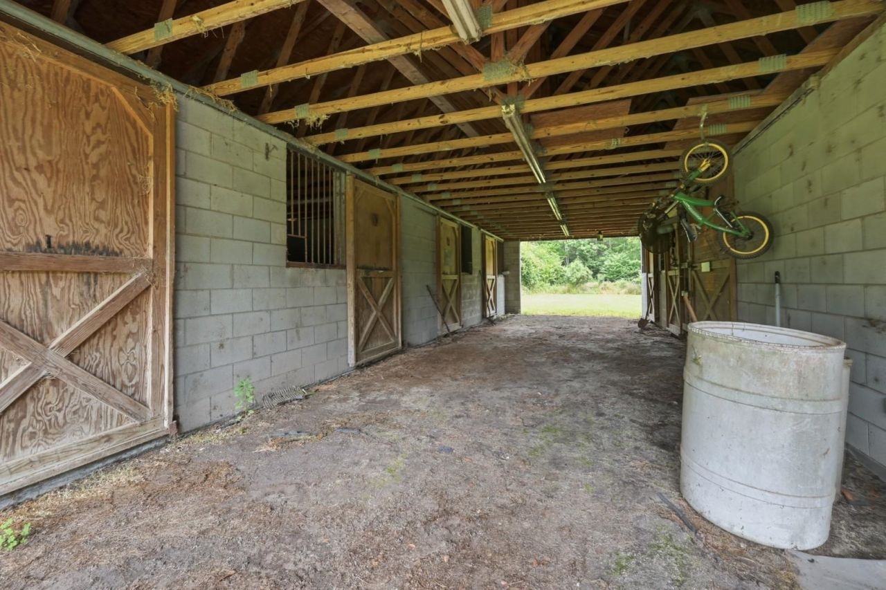 3985 South Green Sea Rd.  Photo 24