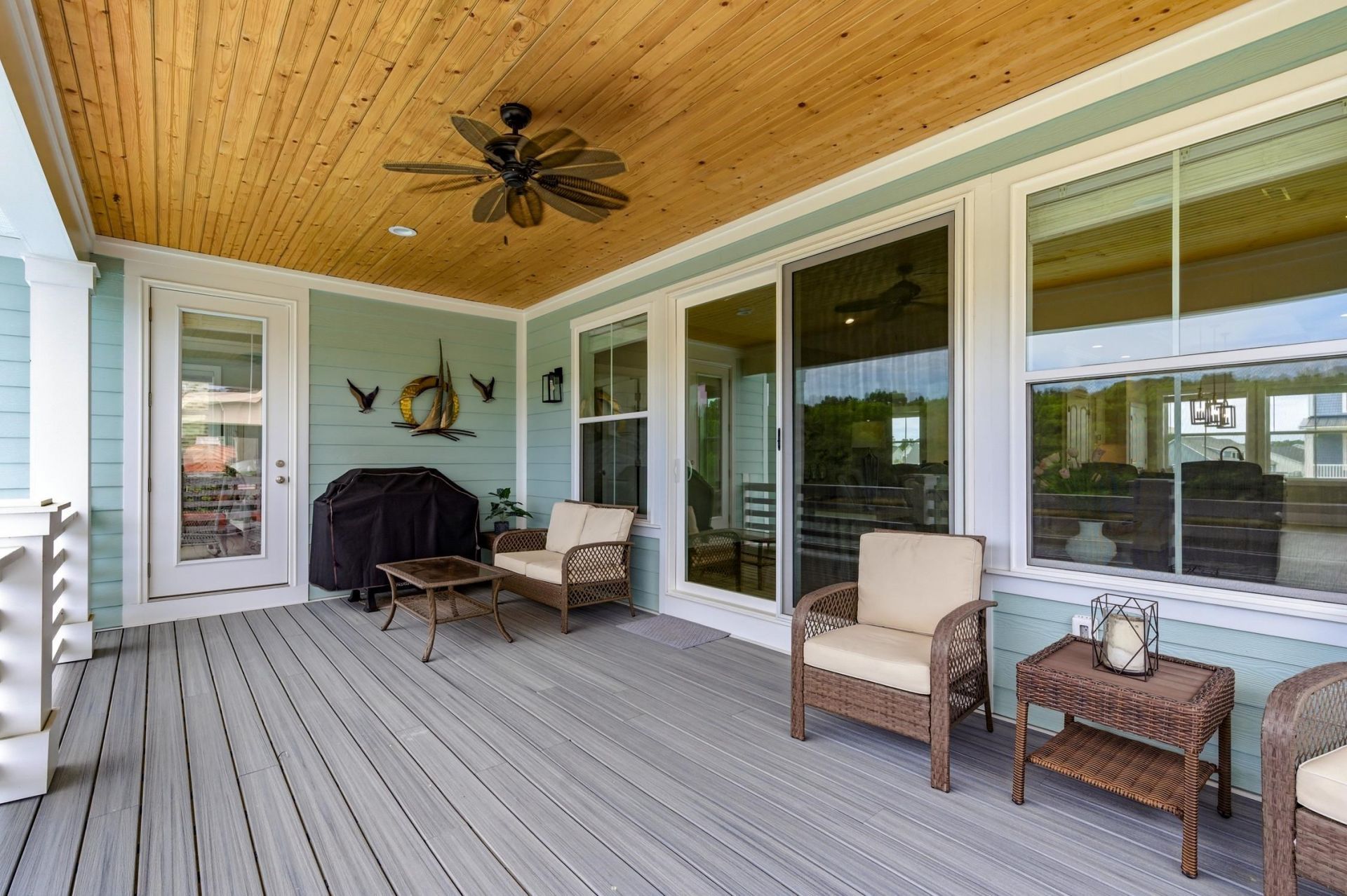 313 Harbour View Dr. Photo 37