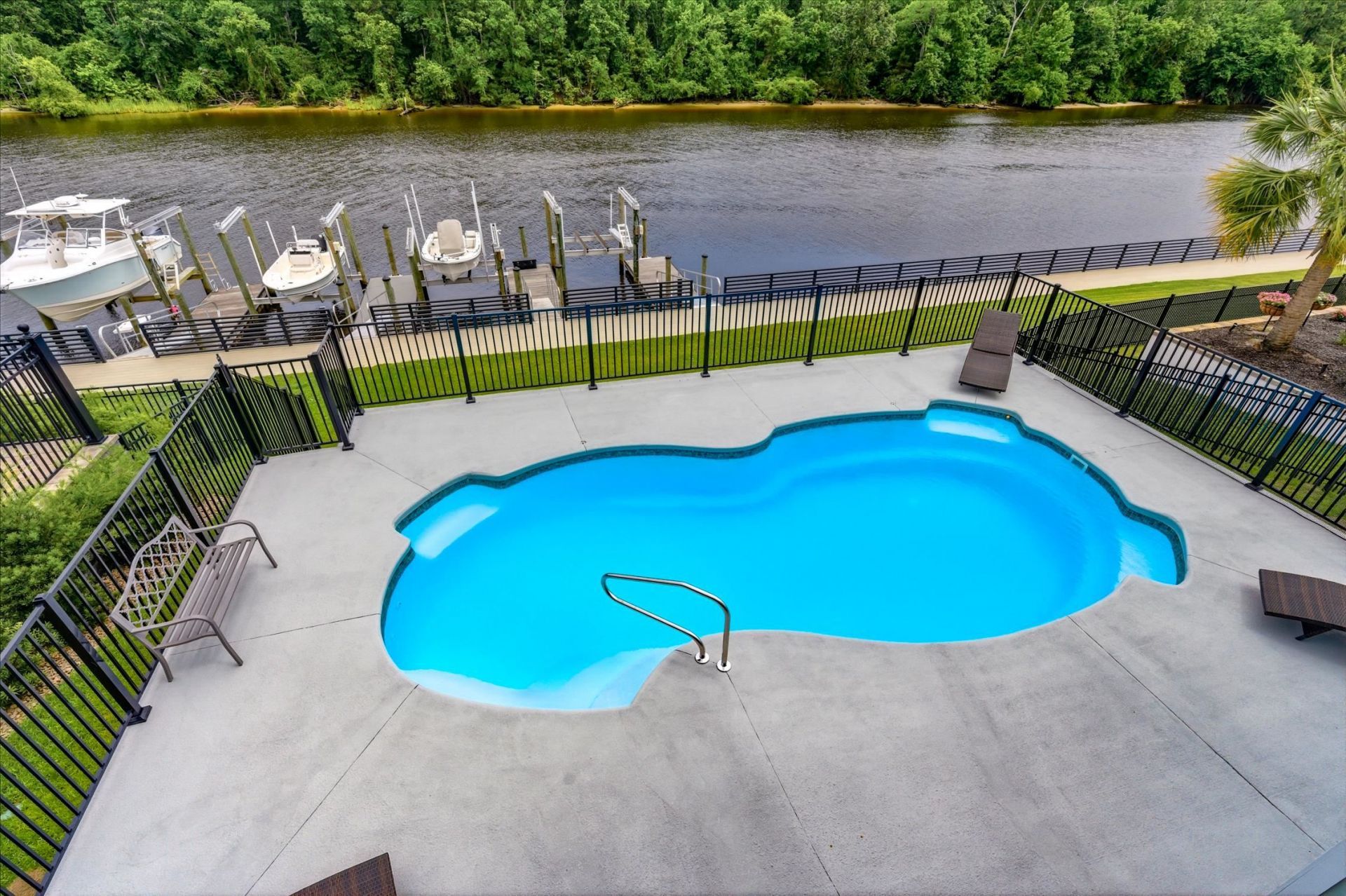 313 Harbour View Dr. Photo 42