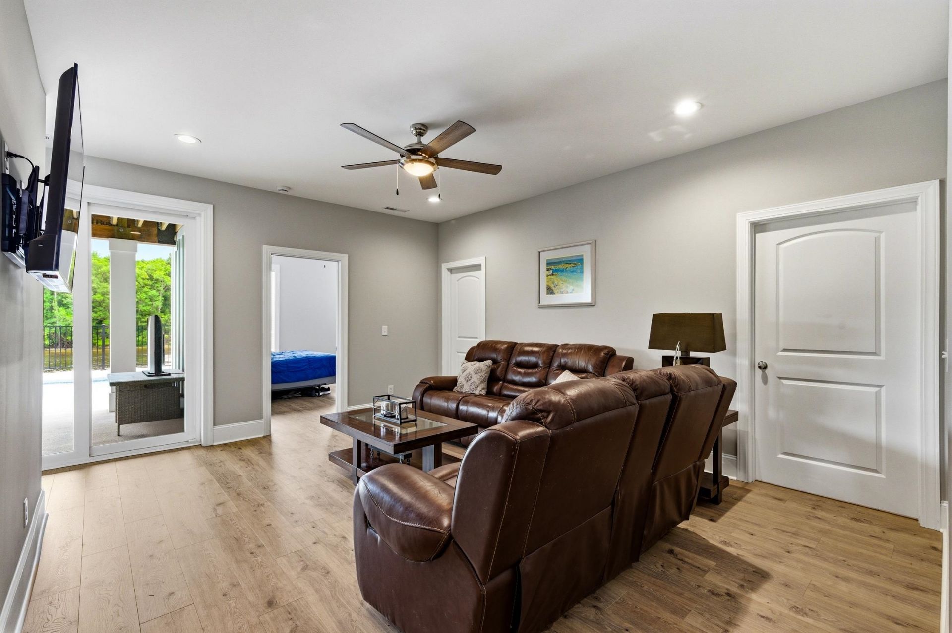 313 Harbour View Dr. Photo 43
