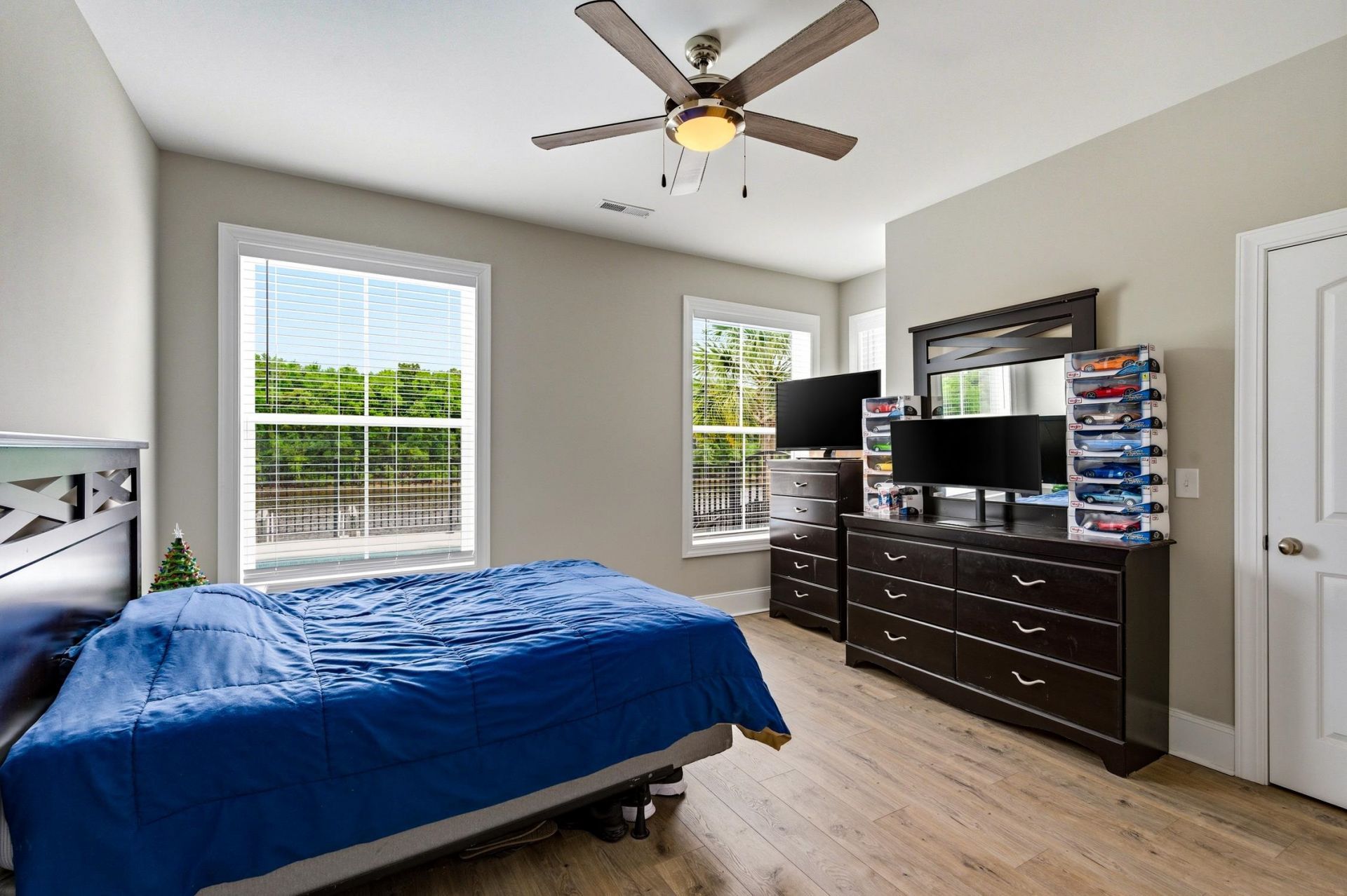 313 Harbour View Dr. Photo 47