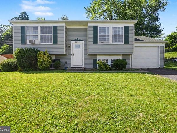 1288 WANDERING WAY, HARRISBURG, PA 17110