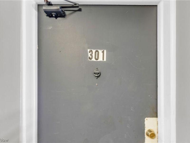 2537 Noble Road , Unit 301, Cleveland Heights, OH 44121 Photo 3