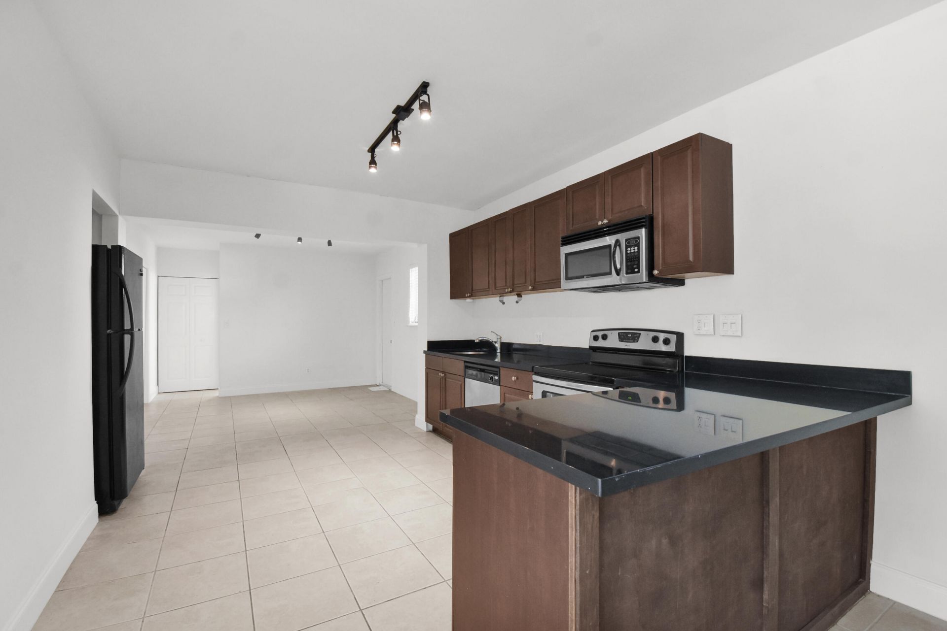 1116 S 17th Avenue, Hollywood, FL 33020 Photo