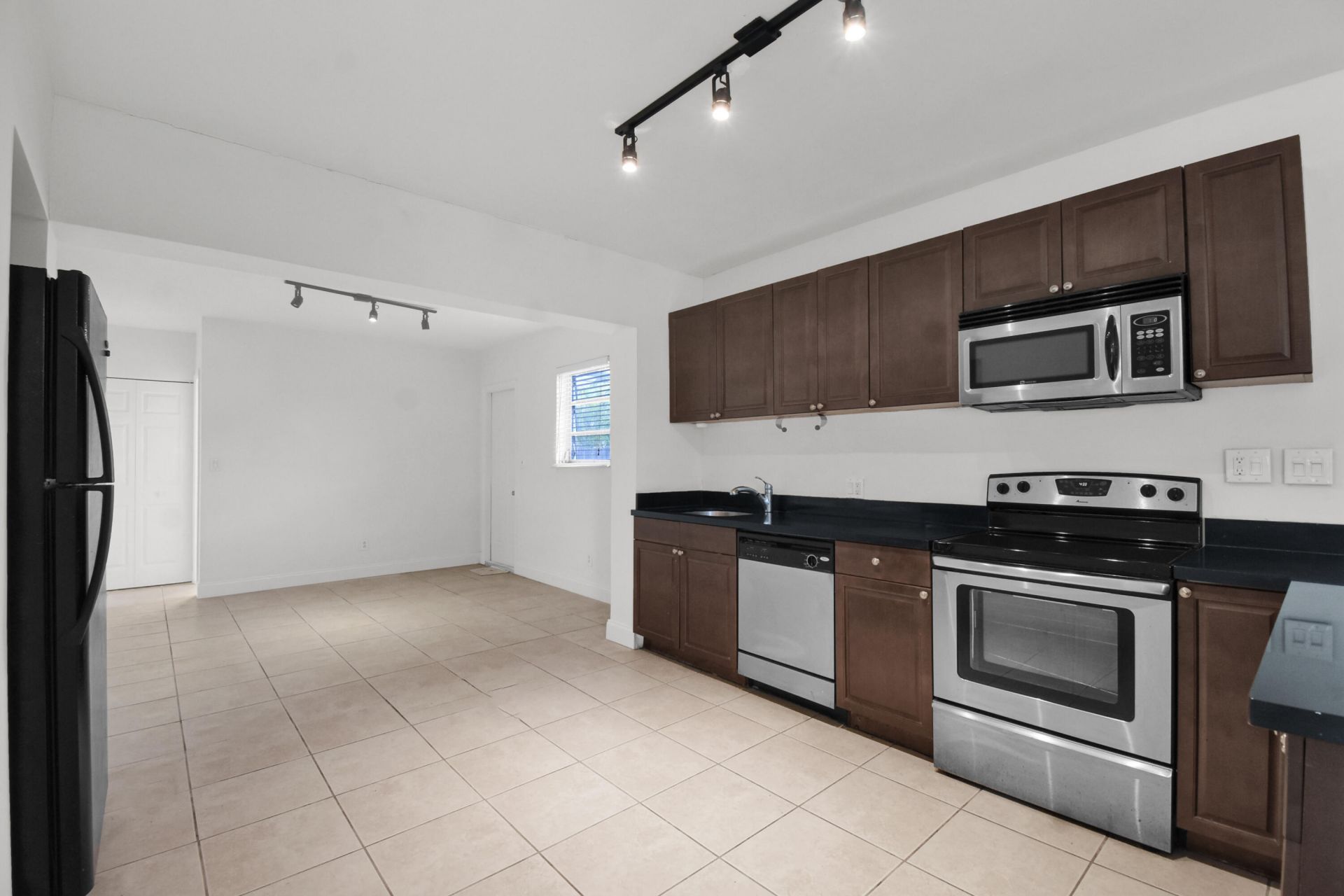 1116 S 17th Avenue, Hollywood, FL 33020 Photo