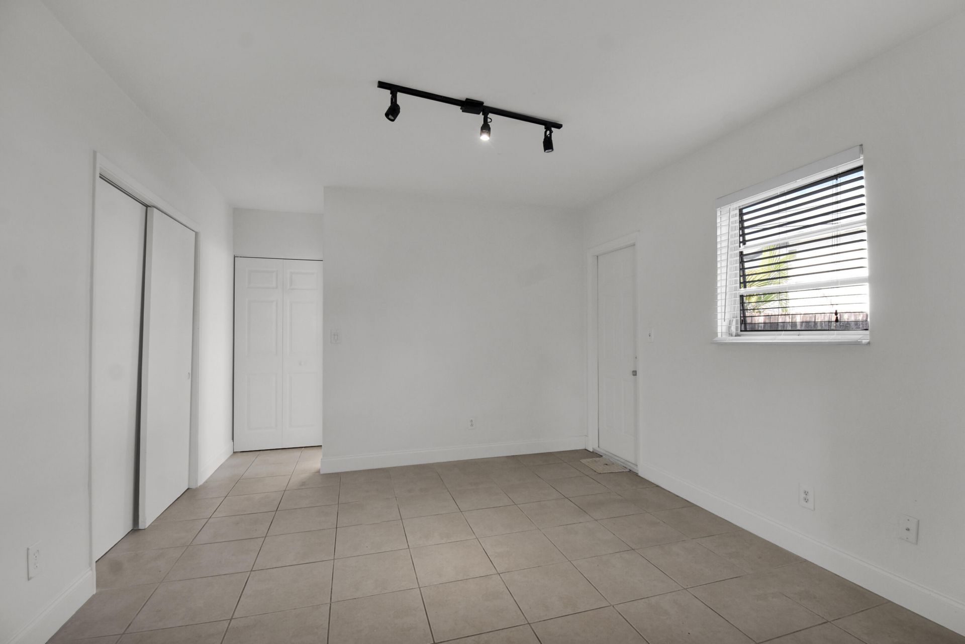 1116 S 17th Avenue, Hollywood, FL 33020 Photo