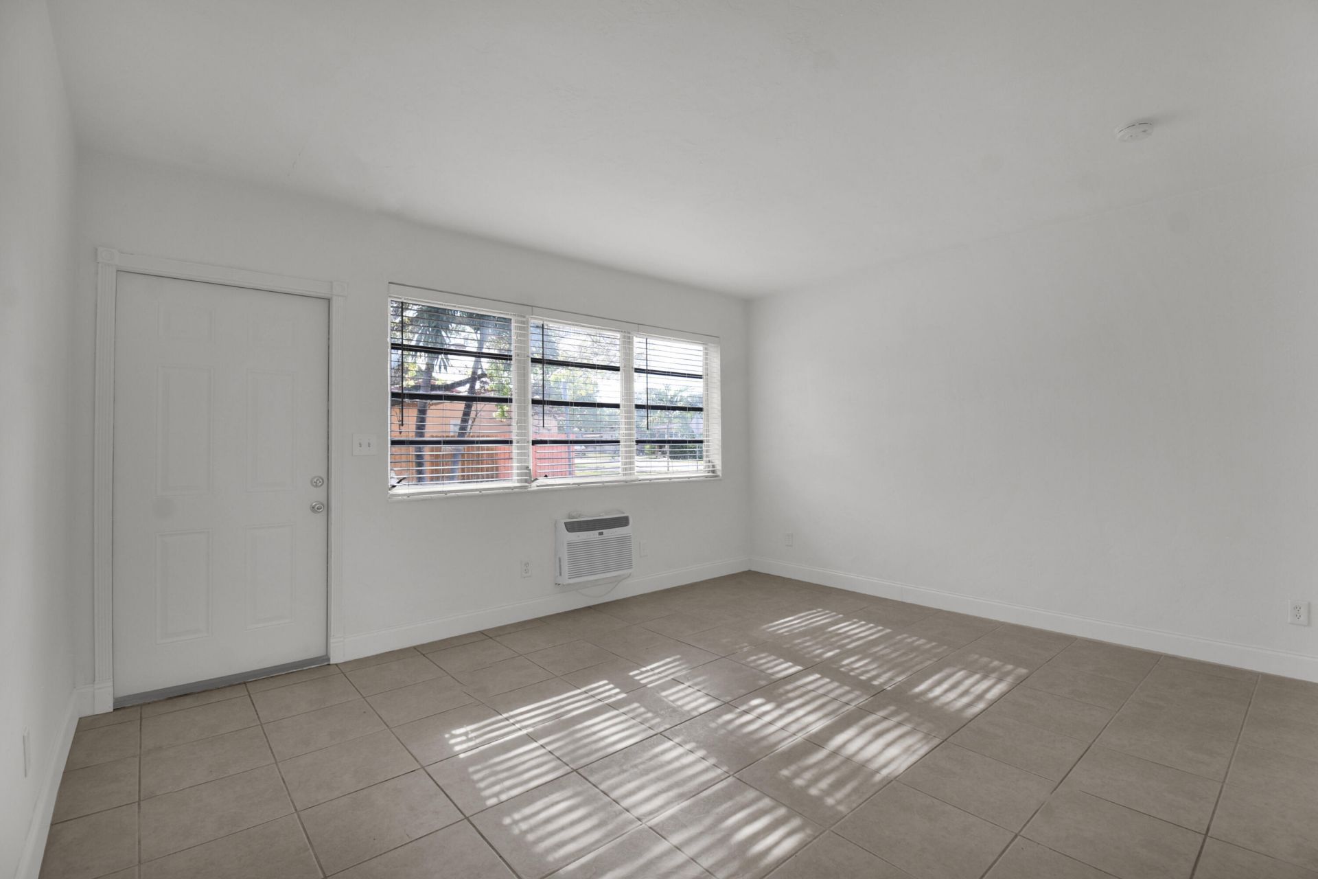 1116 S 17th Avenue, Hollywood, FL 33020 Photo