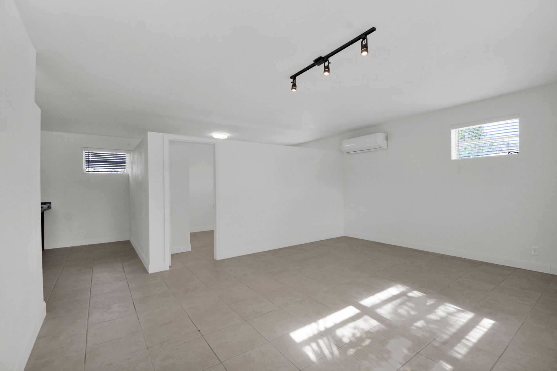 1116 S 17th Avenue, Hollywood, FL 33020 Photo