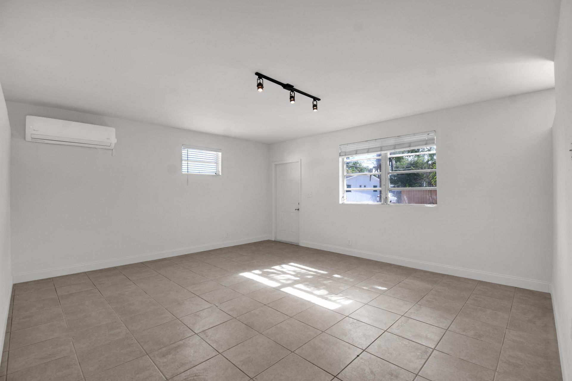 1116 S 17th Avenue, Hollywood, FL 33020 Photo