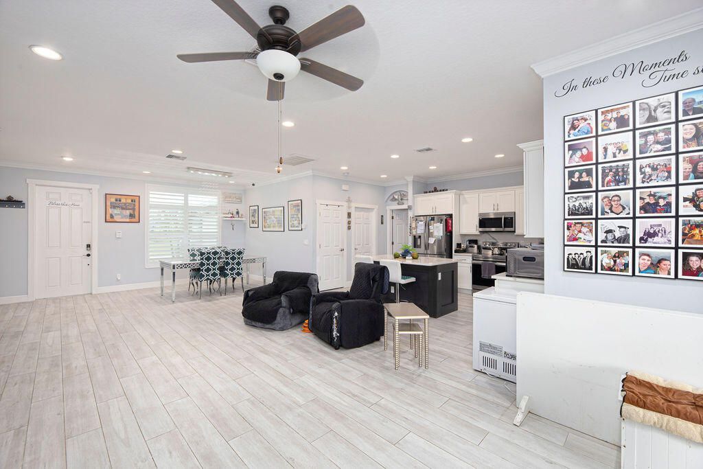 618 NW Billiar Avenue, Port Saint Lucie, FL 34983 Photo