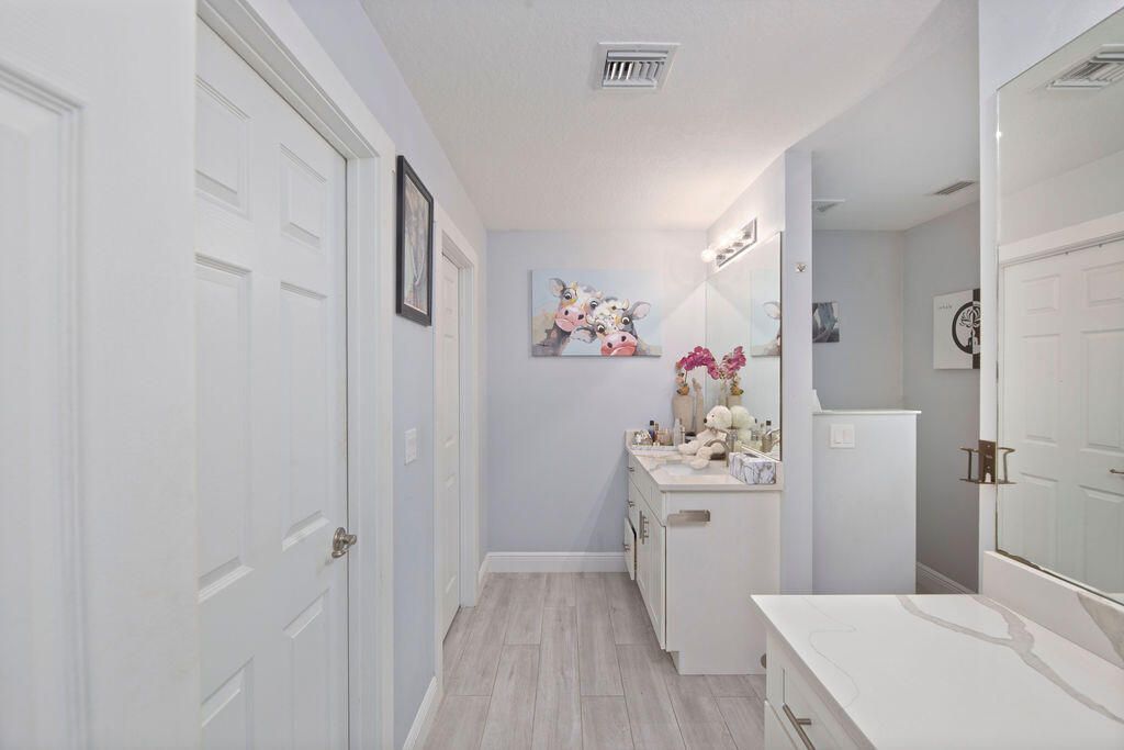 618 NW Billiar Avenue, Port Saint Lucie, FL 34983 Photo