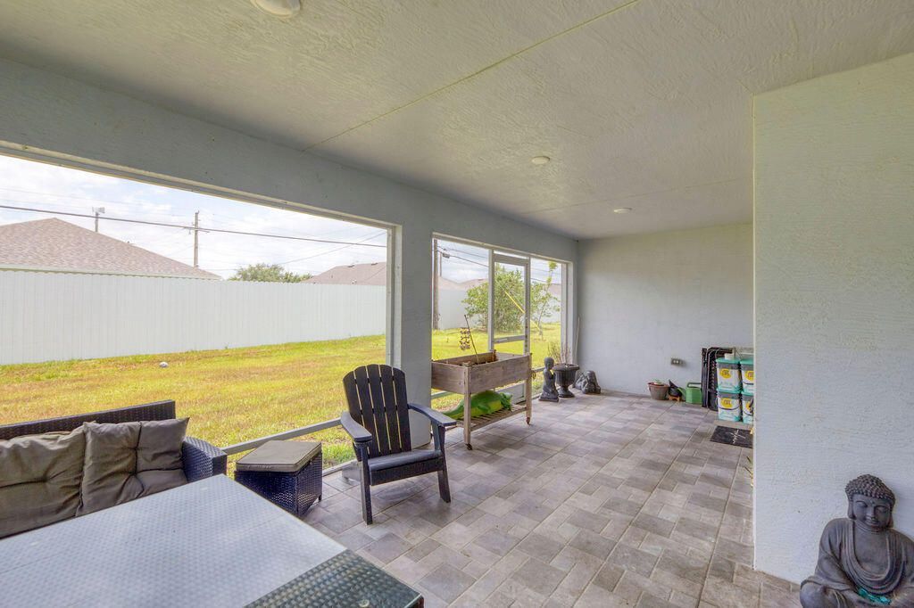 618 NW Billiar Avenue, Port Saint Lucie, FL 34983 Photo