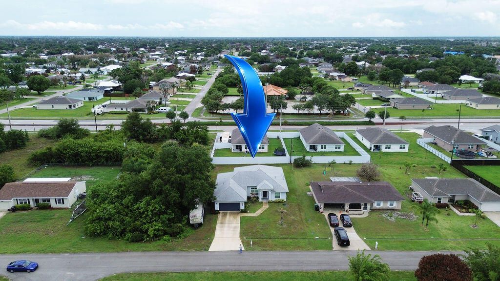 618 NW Billiar Avenue, Port Saint Lucie, FL 34983 Photo