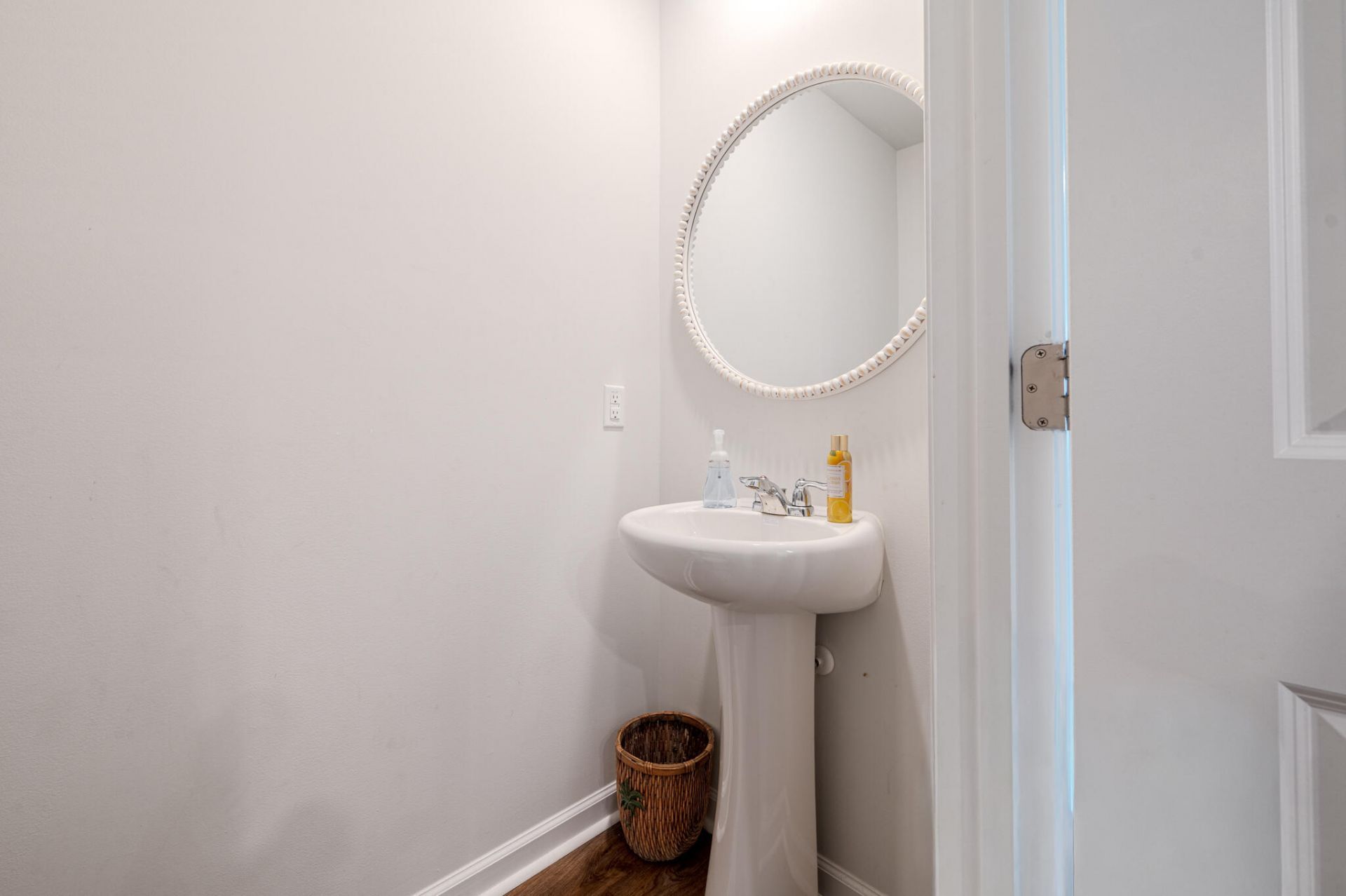 133 Orchid Bloom Circle Photo 14