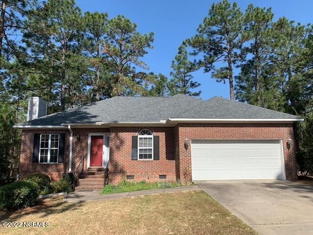 85 Sawmill Road W, Pinehurst, NC 28374 Main Photo