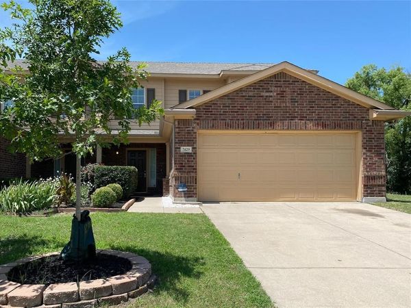 7429 Howling Coyote Lane , Fort Worth, TX 76131