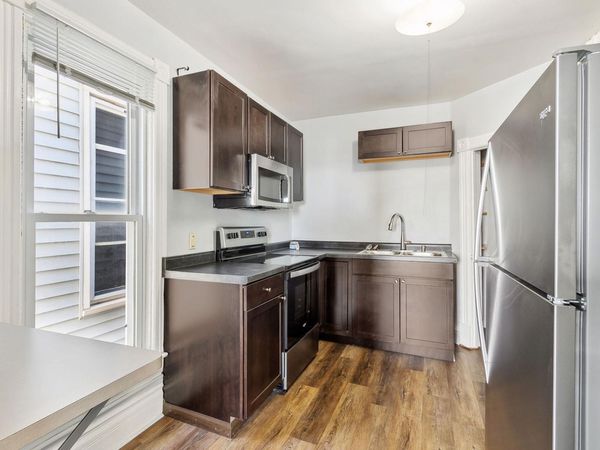 303 W 4th Street, Duluth, MN 55806