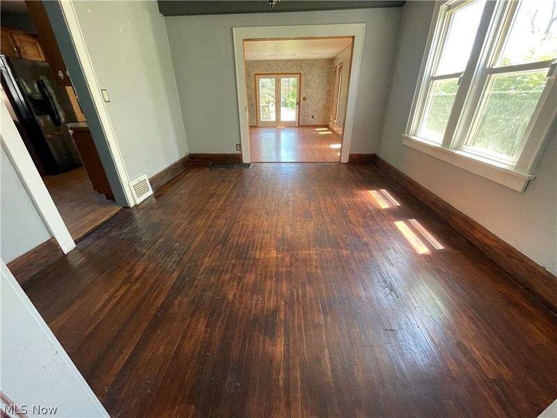 870 S Haines Avenue , Alliance, OH 44601 Photo 10