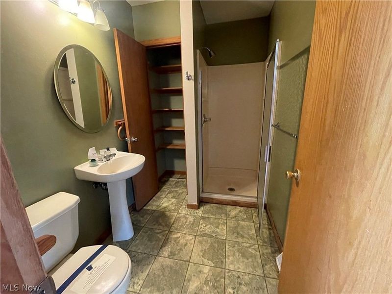 870 S Haines Avenue , Alliance, OH 44601 Photo 12