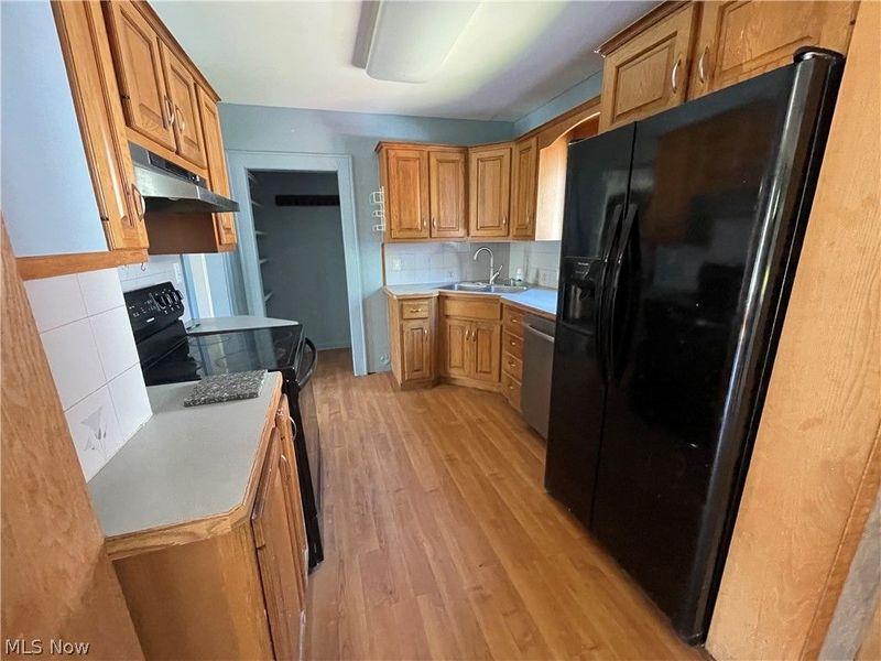 870 S Haines Avenue , Alliance, OH 44601 Photo 6