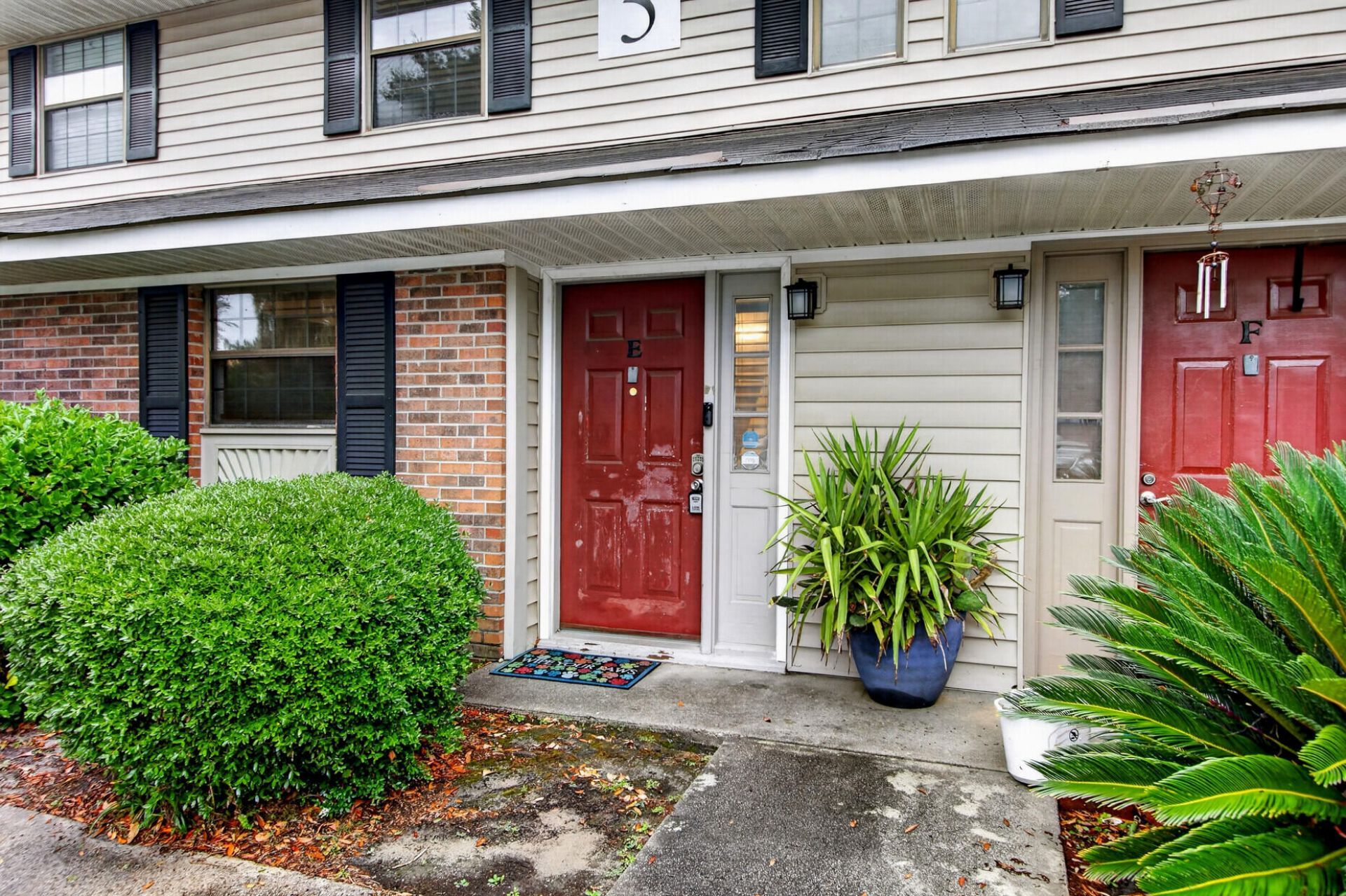 2362 Parsonage Photo 4