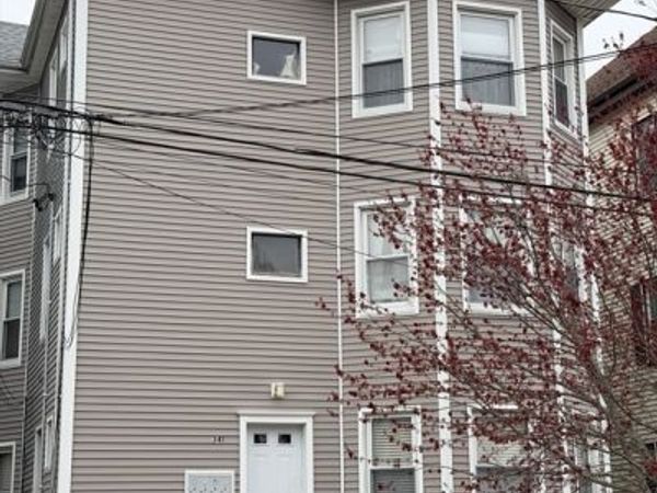 341 Earle St, New Bedford, MA 02746