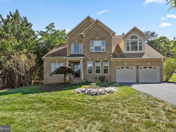 8708 CROSS CHASE CIRCLE, FAIRFAX STATION, VA 22039
