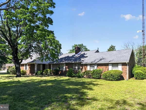 940 HOLMES AVENUE, VINELAND, NJ 08361