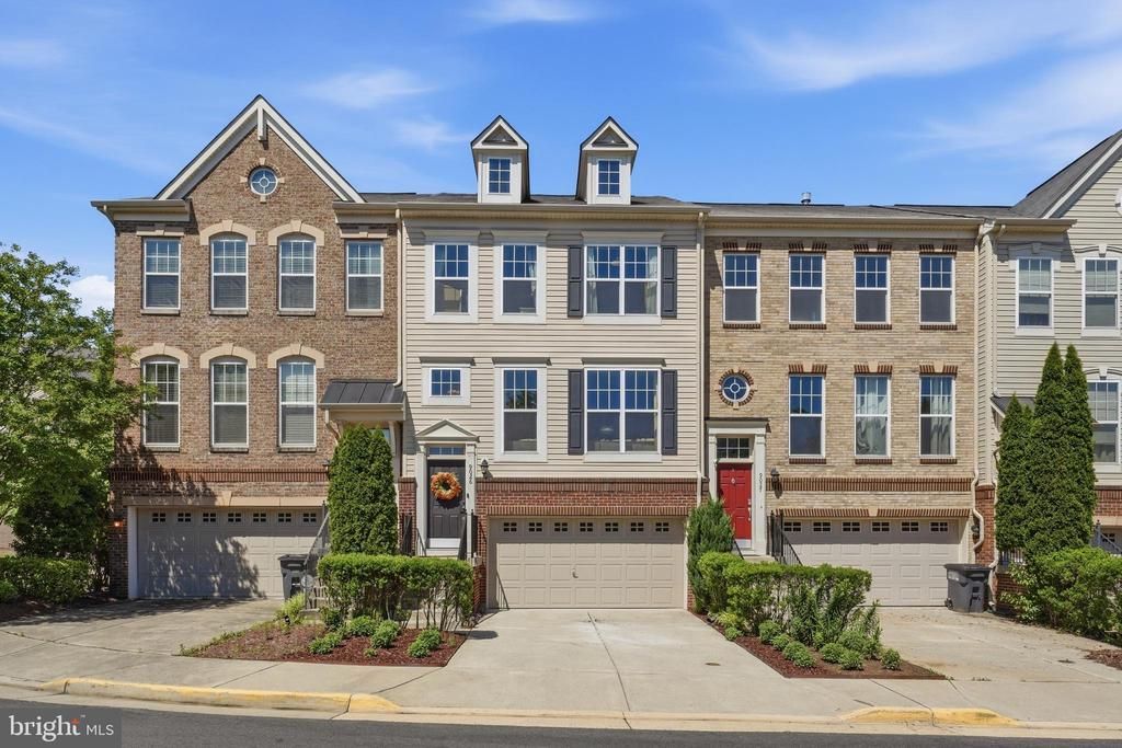 9026 PHITA LANE, MANASSAS PARK, VA 20111