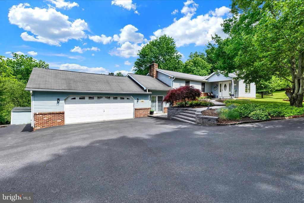 1149 FAWN GROVE ROAD, NEW PARK, PA 17352